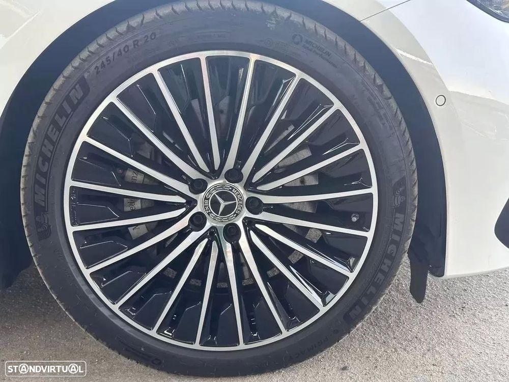 Mercedes-Benz E 300 de - 14