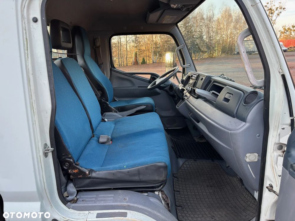 Mitsubishi FUSO Canter 7C15 - 24