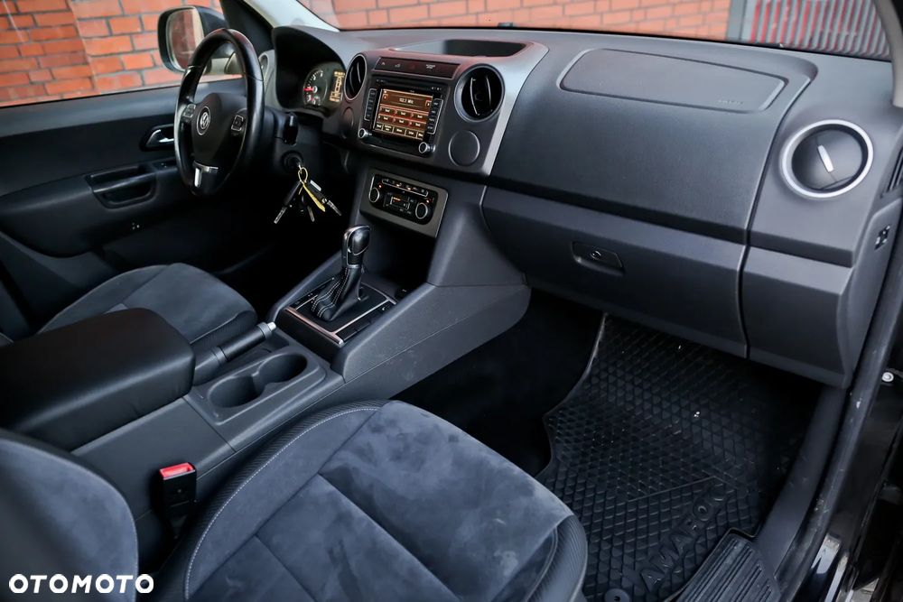 Volkswagen Amarok 2.0 BiTDI Autm Highline - 22