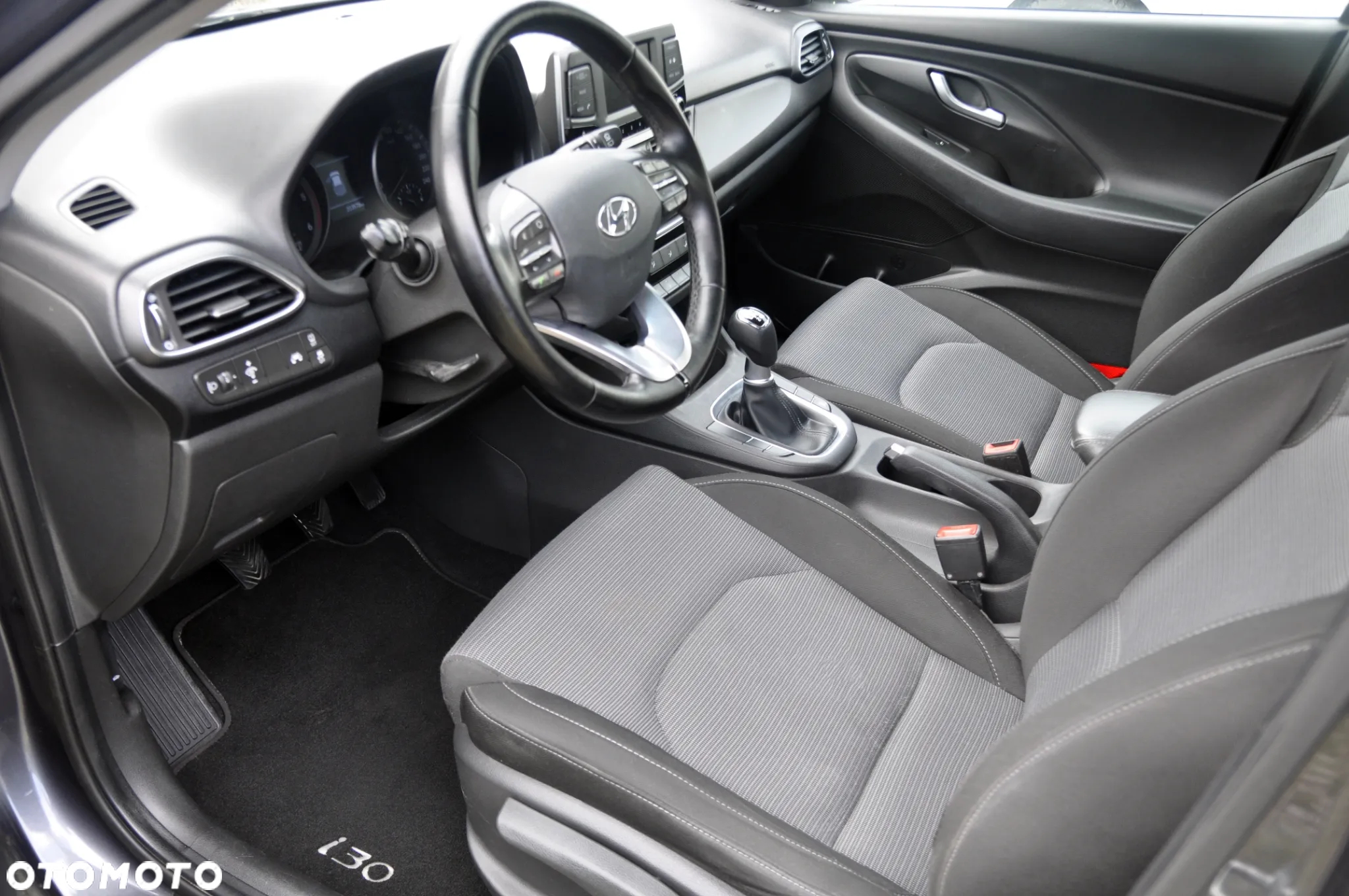 Hyundai i30 1.6 D Comfort - 6
