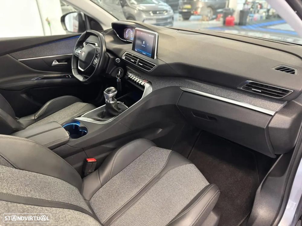Peugeot 3008 — fotografia 7