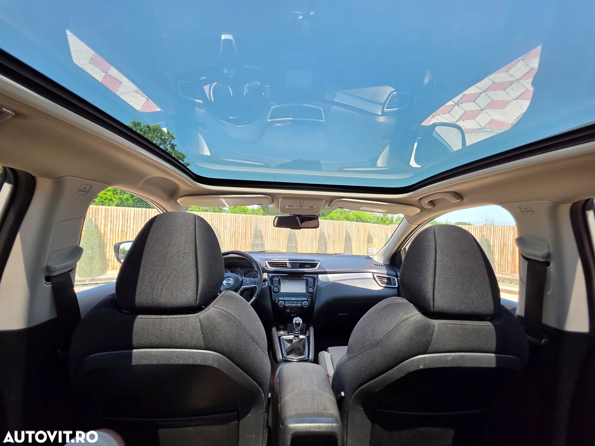 Nissan Qashqai 1.5 DCI Start/Stop N-Connecta - 15