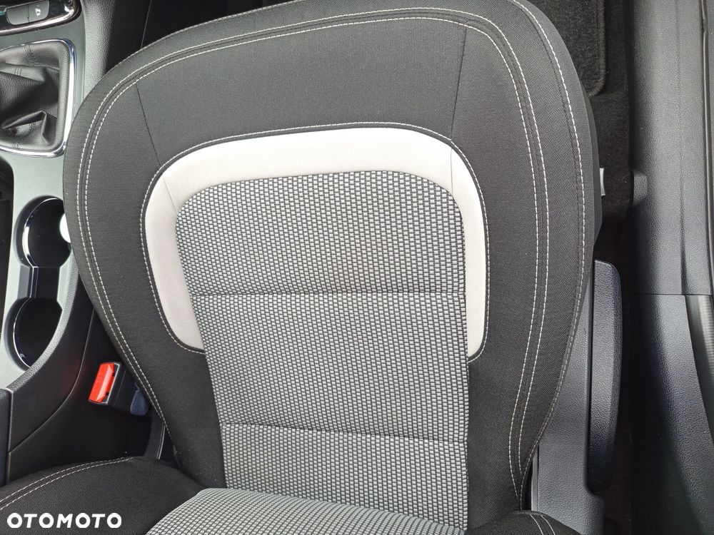 Kia Ceed 1.6 GDI L - 16