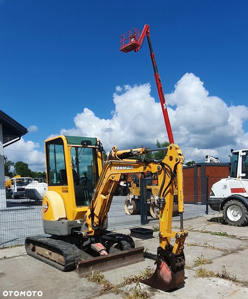 Yanmar Vio25-4 - 7