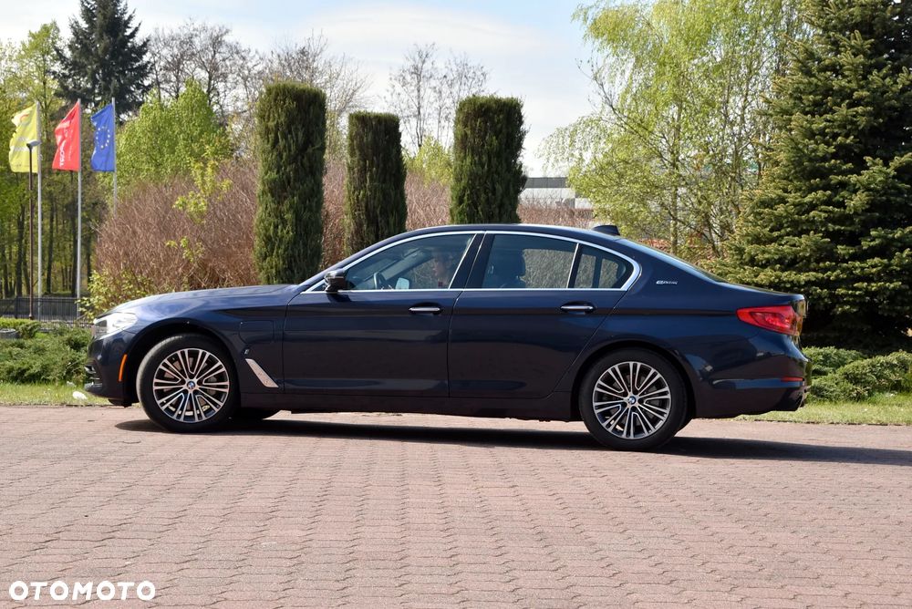 BMW Seria 5 530e iPerformance xDrive Luxury Line - 1