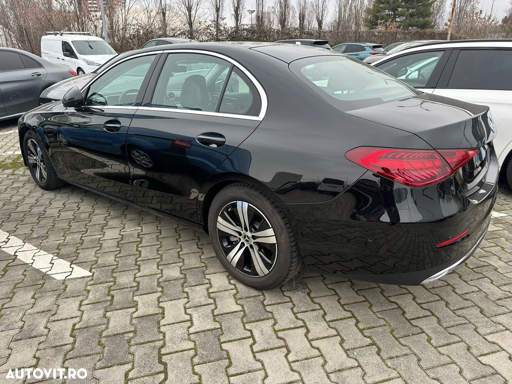 Mercedes-Benz C - 4