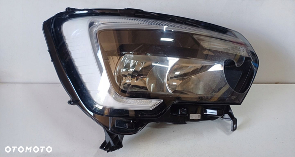 lampa prawy przod RENAULT MASTER III LIFT LED EUROPA