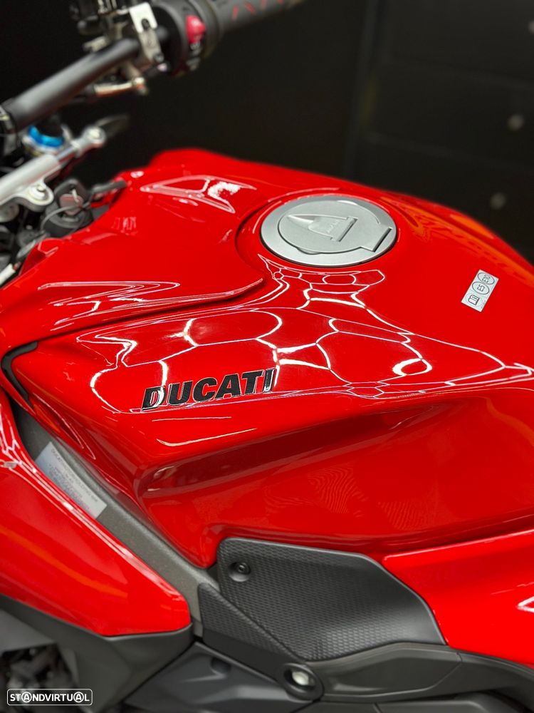 Ducati Streetfighter Street Fighter V4 - 3