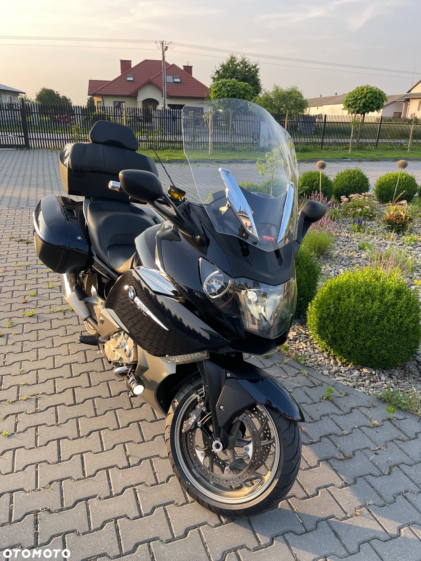 BMW K - 12