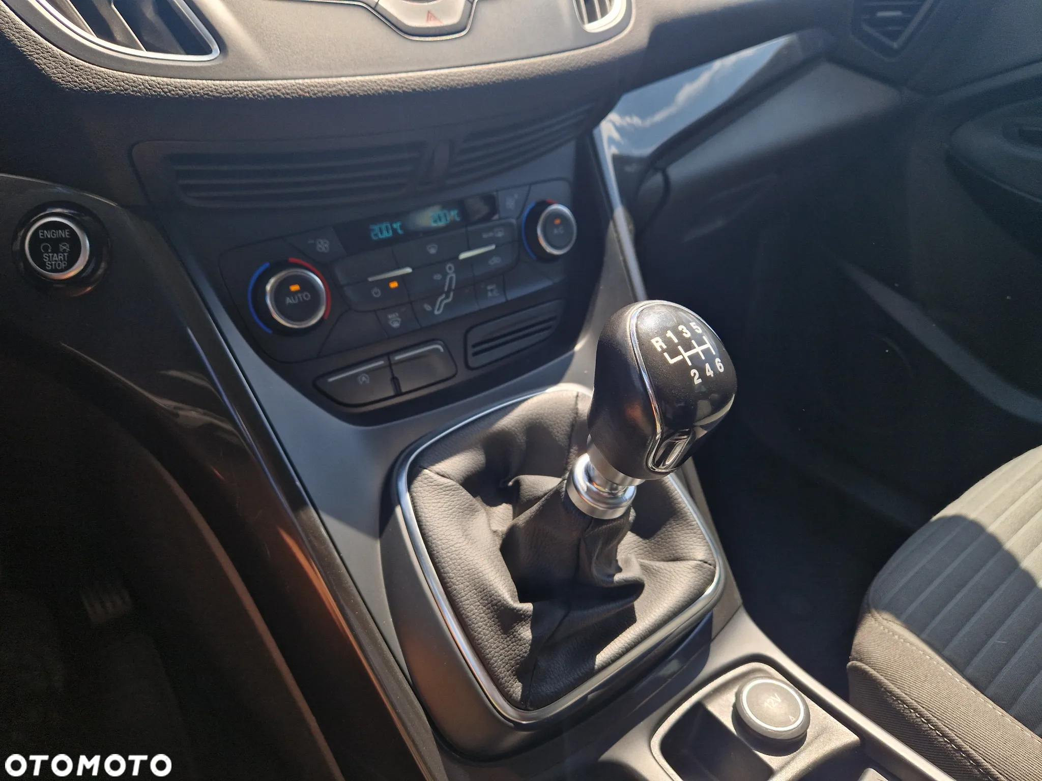 Ford Grand C-MAX - 21