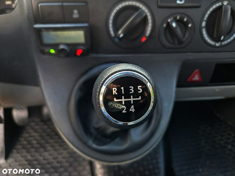 Volkswagen Transporter - 15
