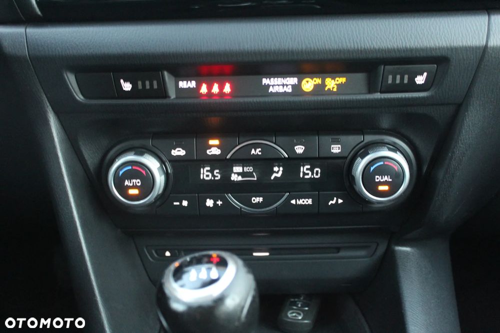 Mazda 3 - 15