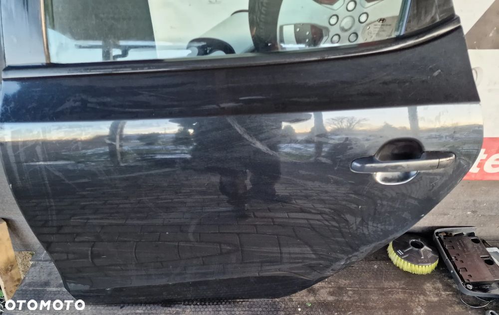 DRZWI LEWE TYŁ HYUNDAI i30 HB 9F - 9