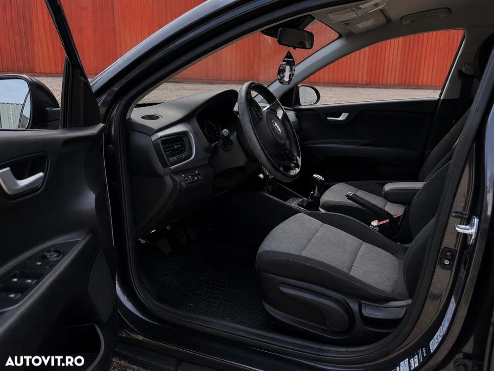 Kia Stonic 1.4 GSL Urban - 12