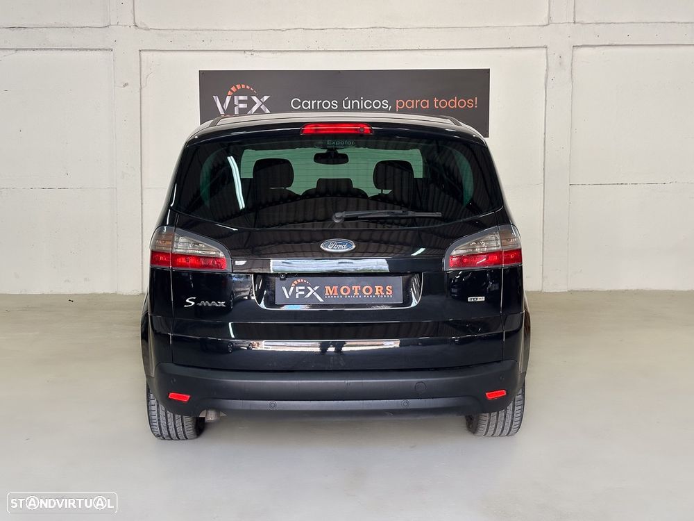 Ford S-Max 2.0 TDCi Titanium 7L - 12