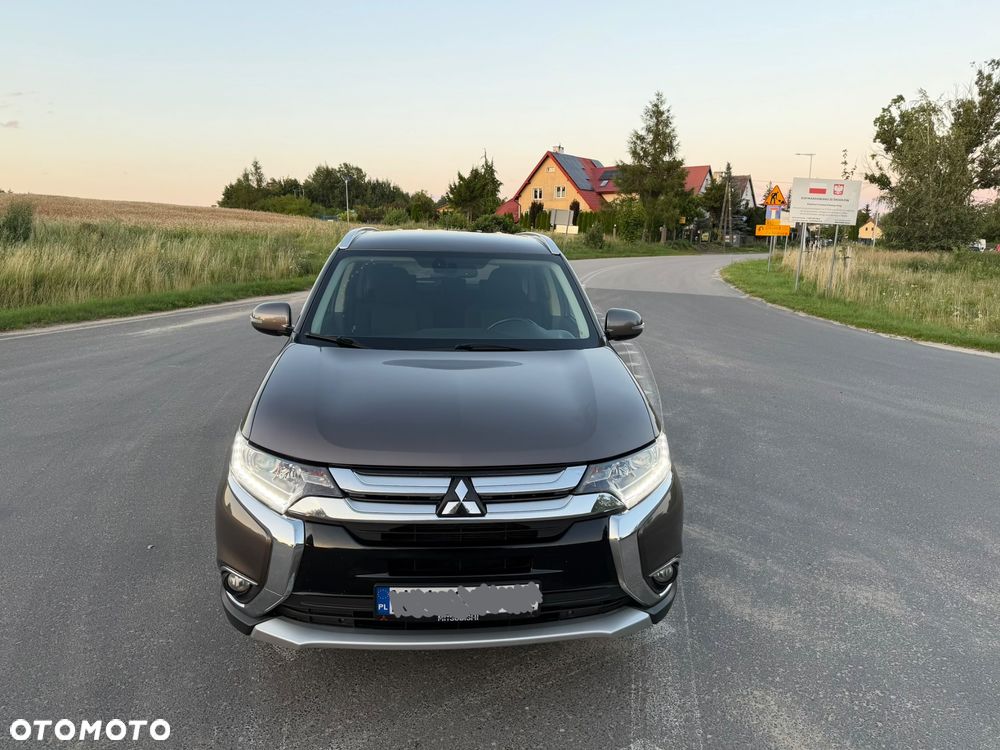 Mitsubishi Outlander 2.0 2WD Active - 2