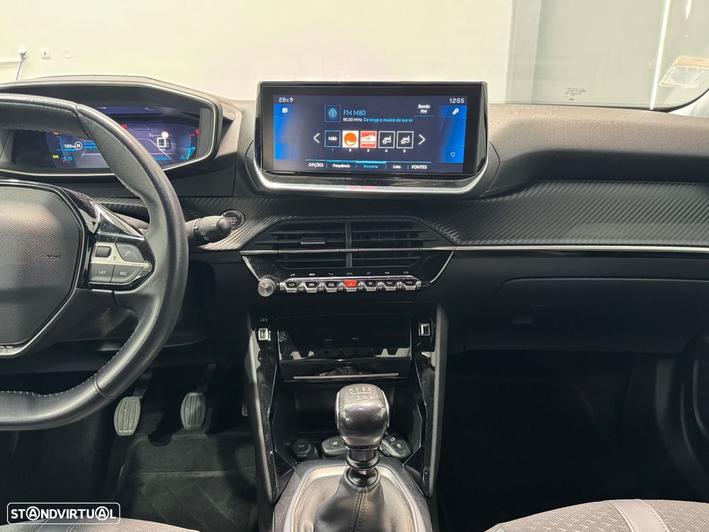Peugeot 2008 1.2 PureTech Allure - 17
