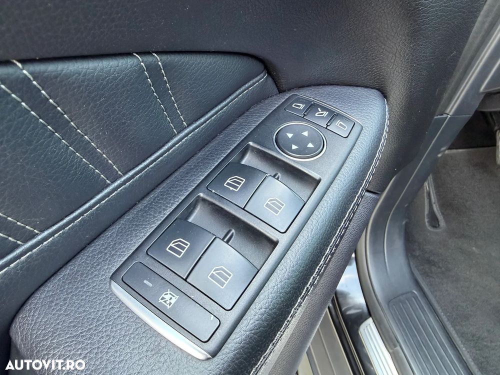Mercedes-Benz GLE Coupe 400 4Matic 9G-TRONIC AMG Line - 37