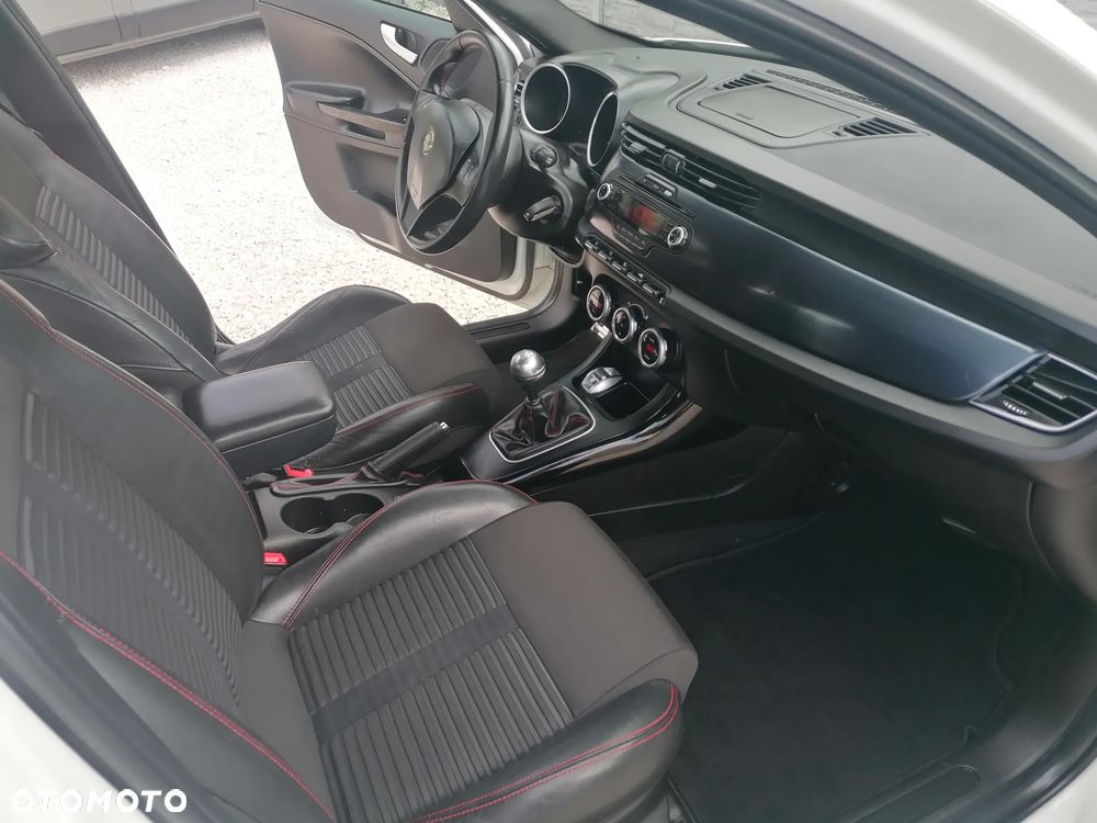 Alfa Romeo Giulietta 1.4 TB 16V Super - 12