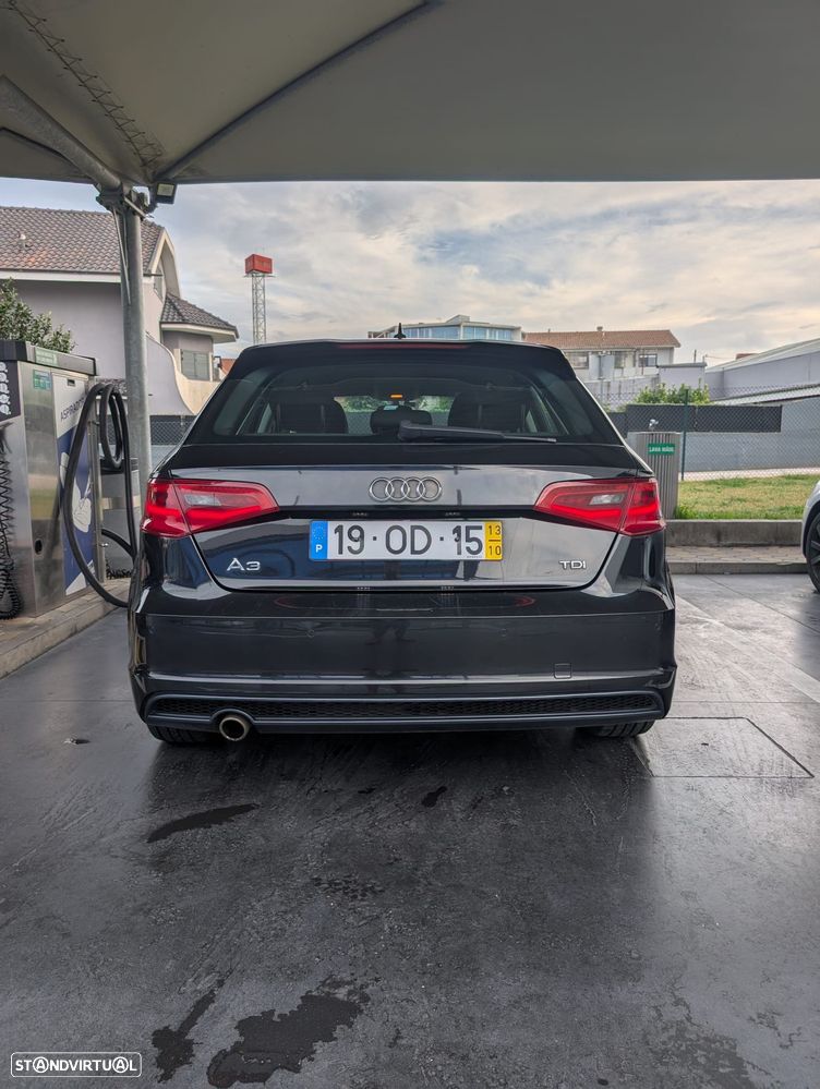 Audi A3 Sportback 1.6 TDI Attraction Special Edition - 11