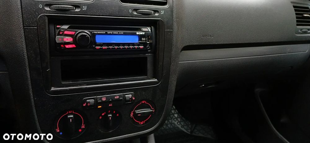 Volkswagen Golf 1.9 TDI Comfortline - 14