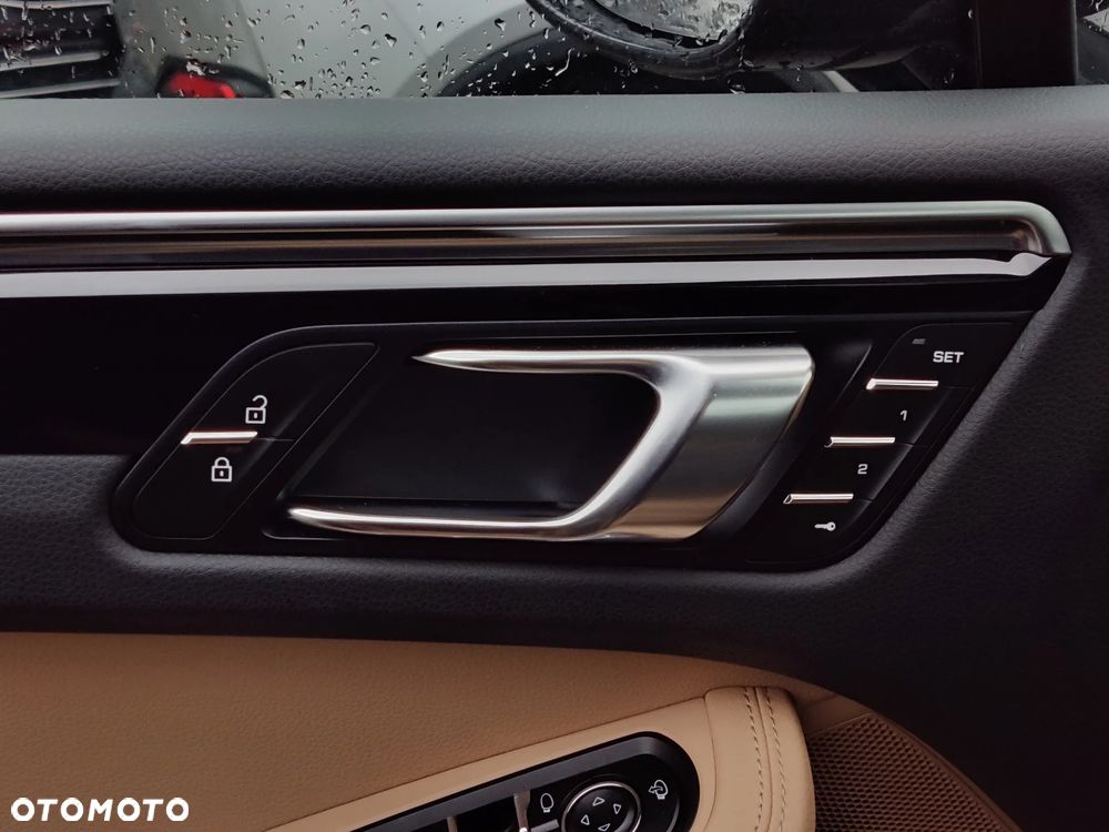 Porsche Macan Standard - 19