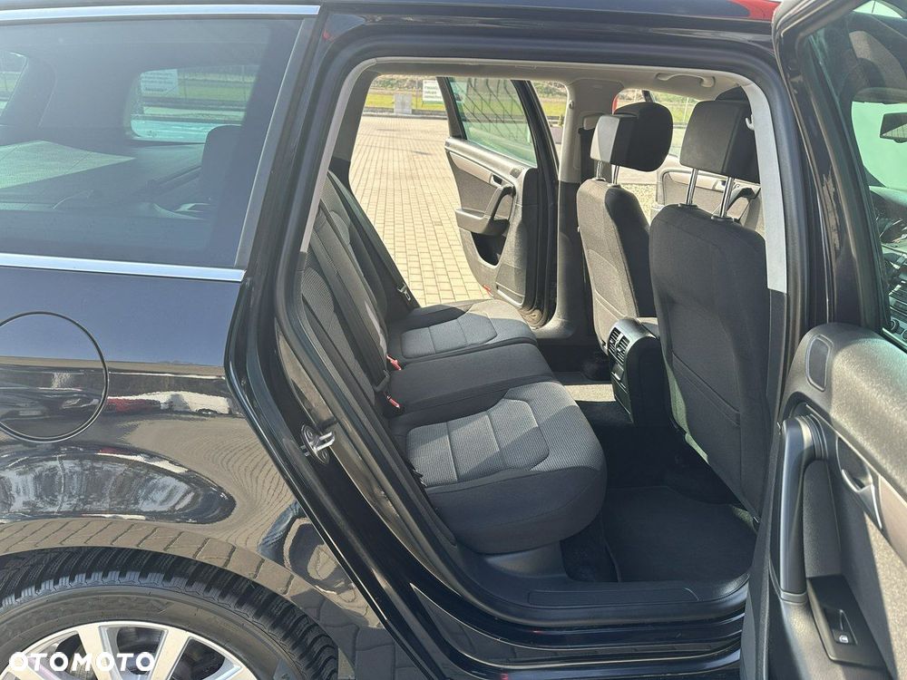 Volkswagen Passat Variant 2.0 Blue TDI SCR Comfortline - 14