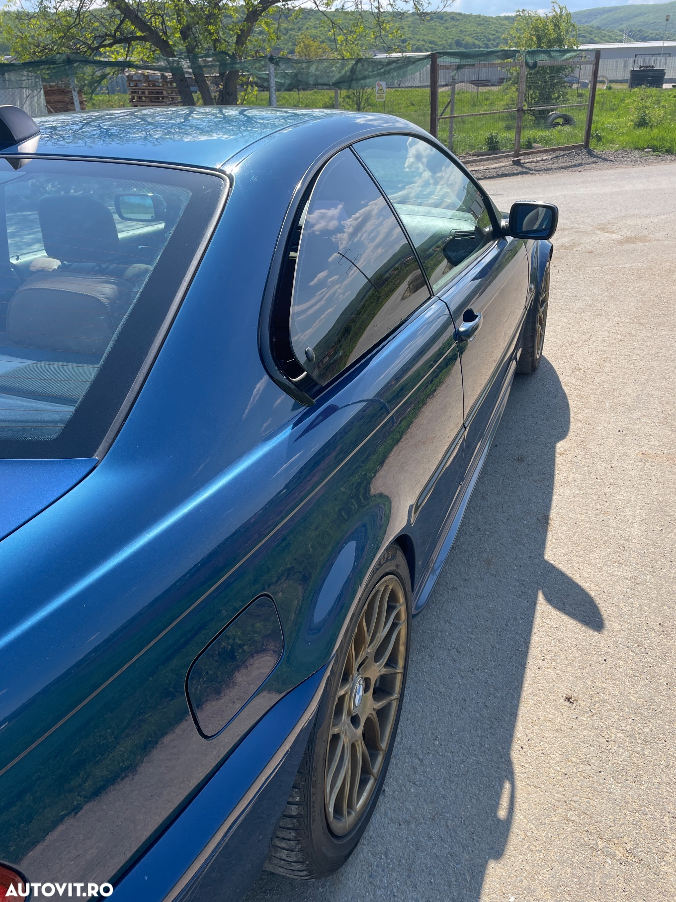 BMW Seria 3 325 i Coupe - 8