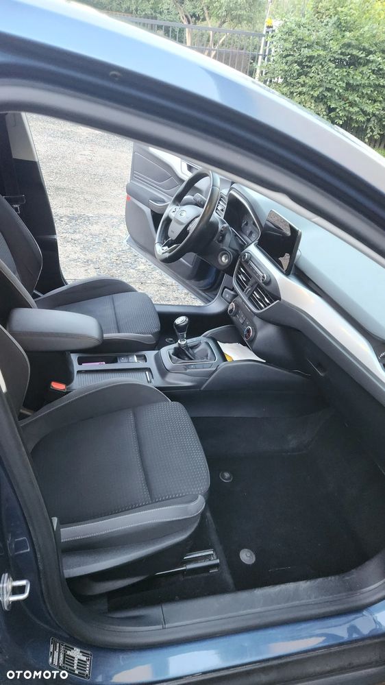 Ford Focus 1.0 EcoBoost Active - 12