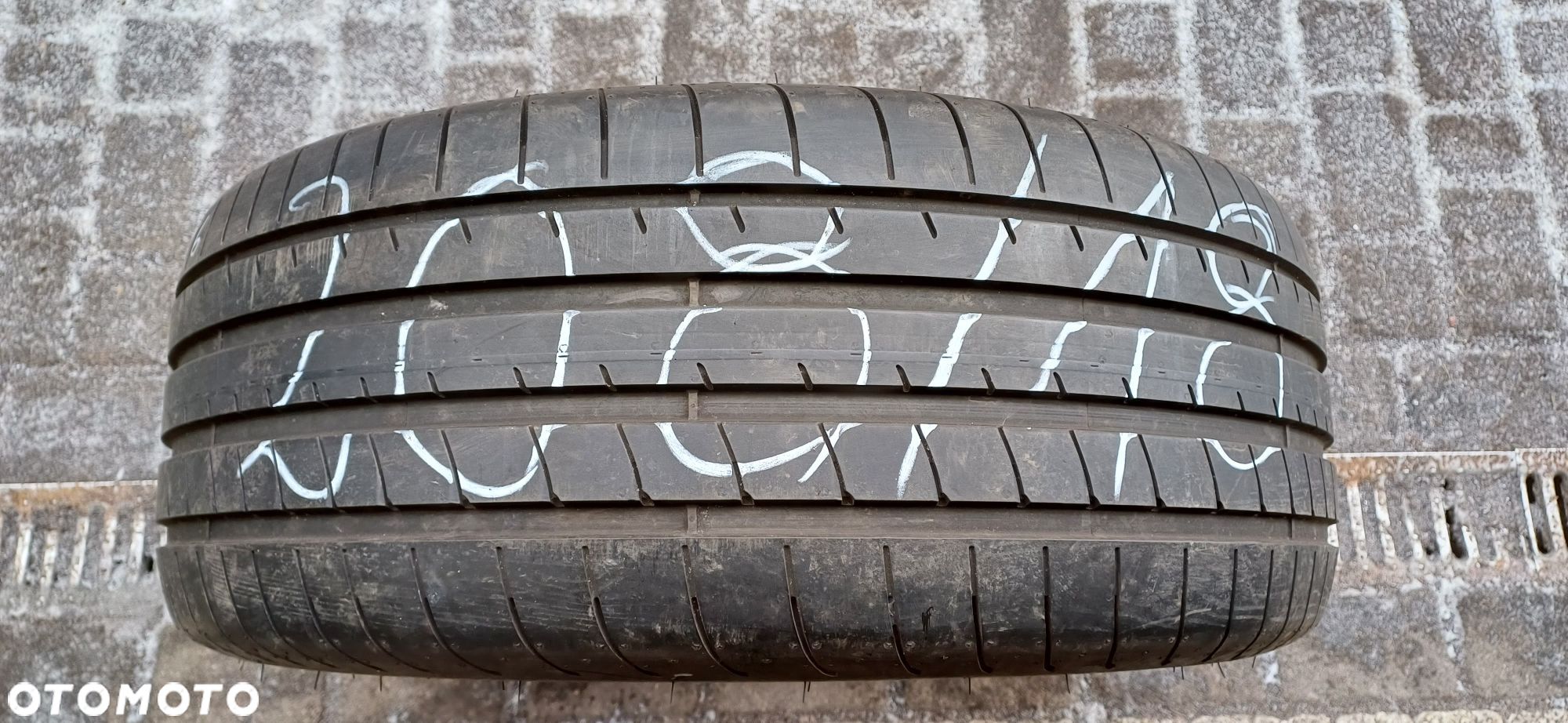 GOODYEAR 255/55R18 109W , pojedyńcza opona letnia. - 1