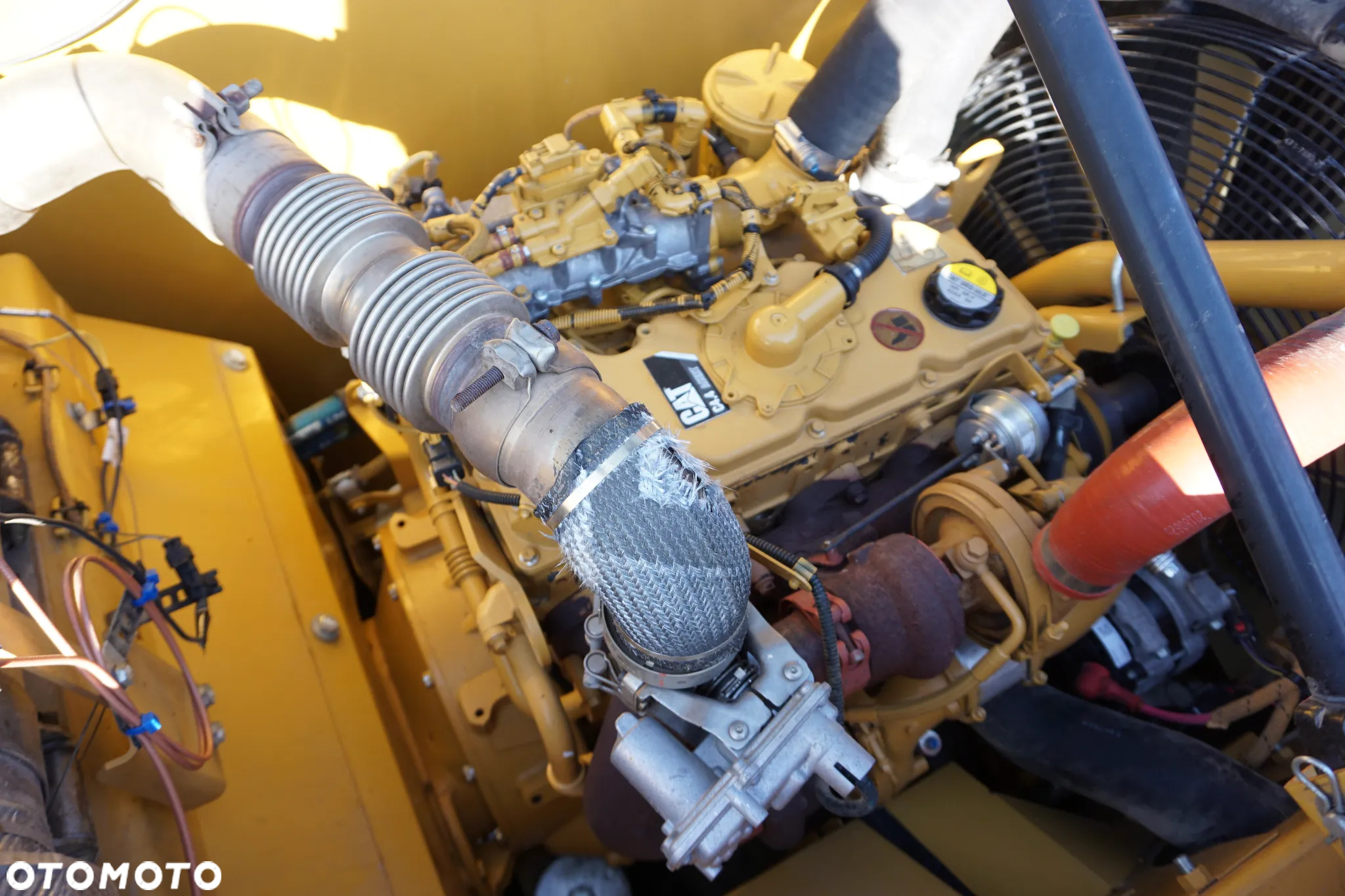 Caterpillar 320 FL - 12