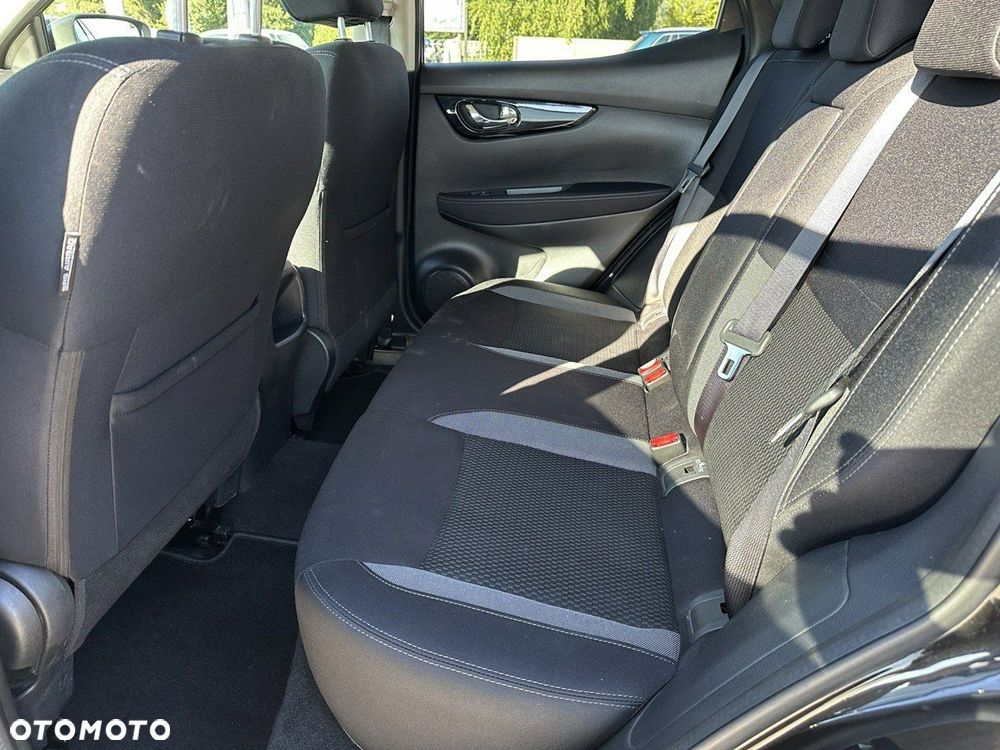 Nissan Qashqai 1.5 dCi N-Connecta - 19