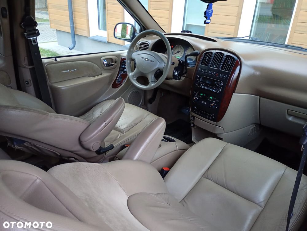 Chrysler Grand Voyager 3.3 Limited - 34
