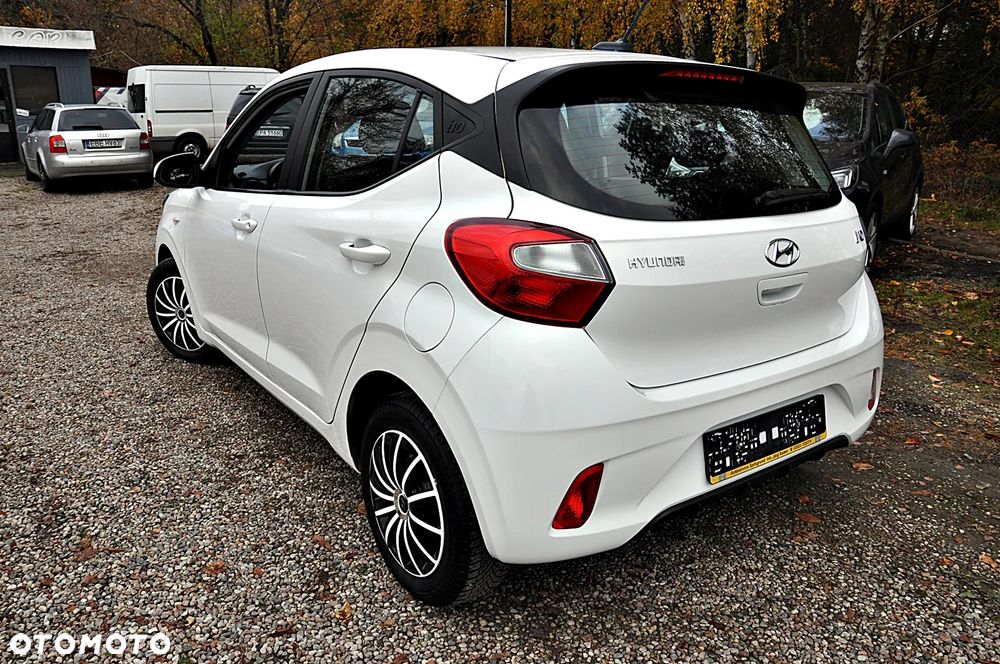 Hyundai i10 - 10