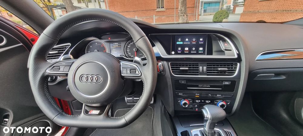 Audi A4 Avant 2.0 TDI DPF clean diesel quattro S tronic S line Sportpaket - 30