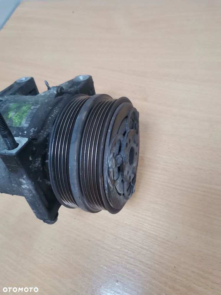 Pompa klimatyzacji sprężarka Volvo S40 V50 C30 C70 2.5 T 30676311 - 3