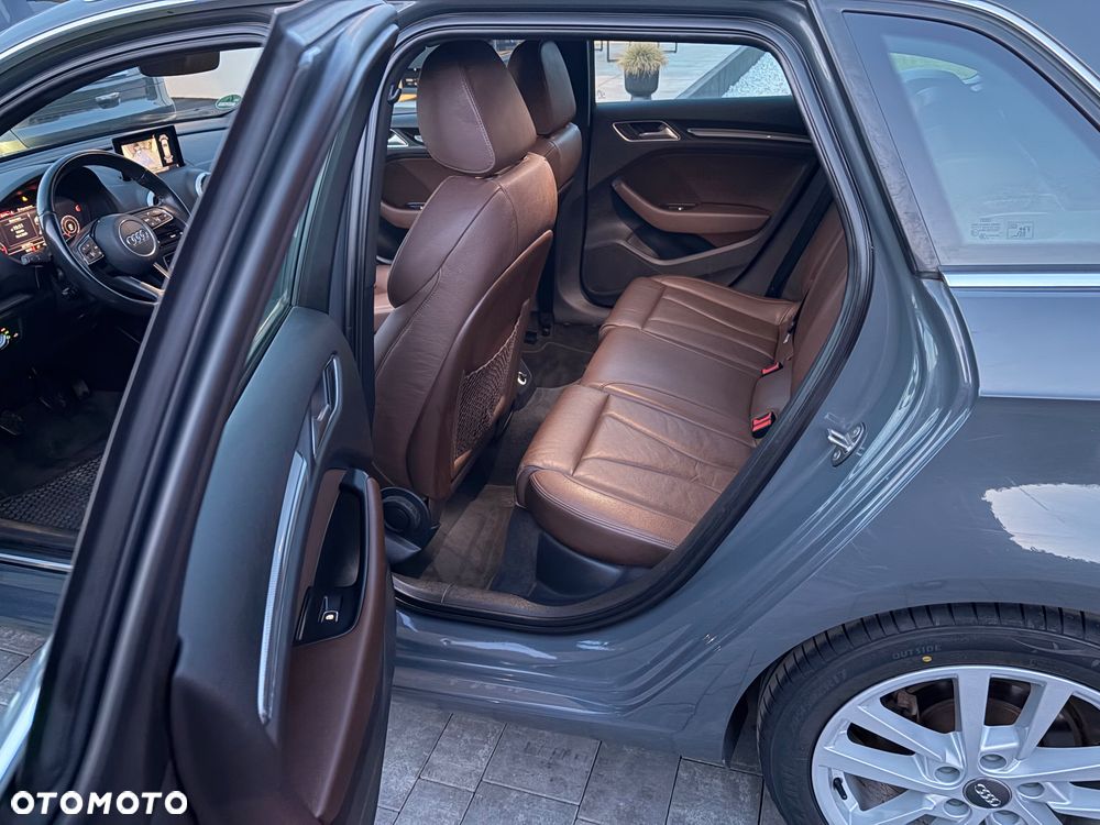 Audi A3 Sportback 2.0 TDI (clean diesel) S tronic S line Sportpaket - 9