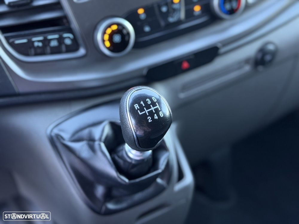 Ford Transit Custom 2.0 TDCi 130HP Teto Alto 3L - 16
