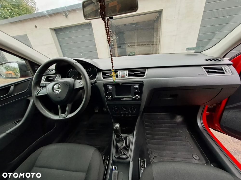 Skoda RAPID Spb 1.4 TDI DPF Style - 8