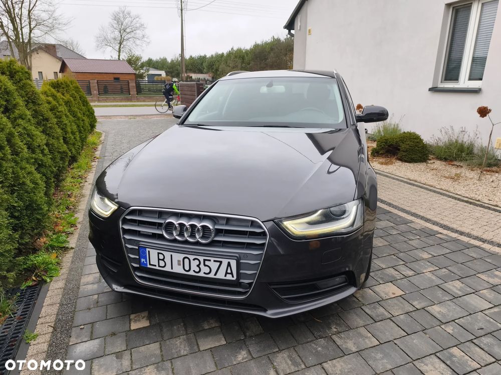 Audi A4 Avant 2.0 TDI DPF quattro S tronic Attraction - 2