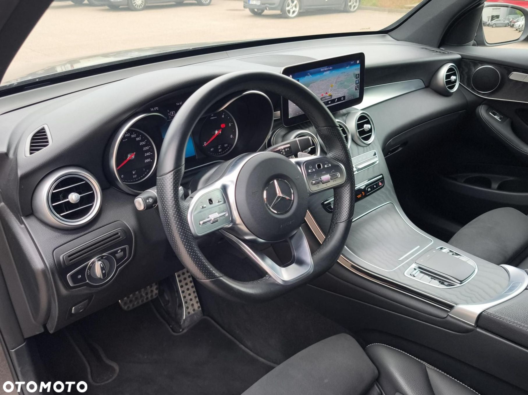 Mercedes-Benz GLC - 9