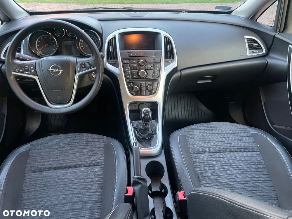 Opel Astra - 8