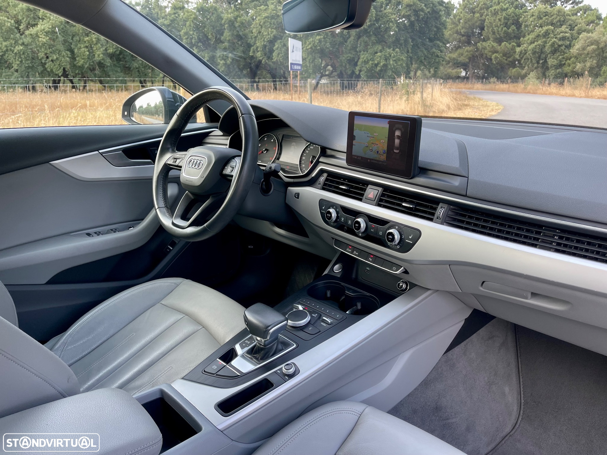Audi A4 30 TDI S tronic design - 18