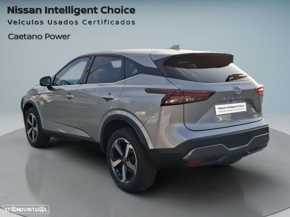 Nissan Qashqai 1.3 DIG-T N-Connecta LED+SKY - 27