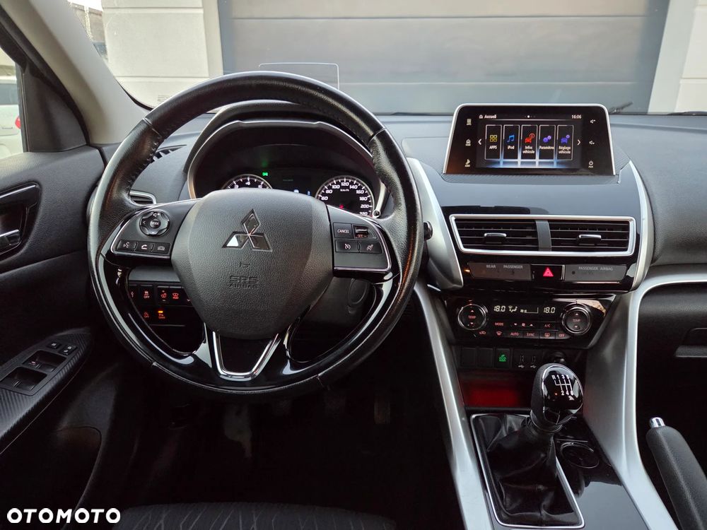 Mitsubishi Eclipse Cross 1.5 T GPF Intense - 18