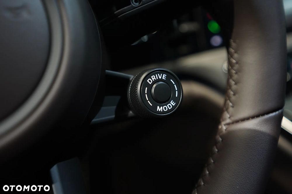 Porsche Panamera 4S E-Hybrid PHEV - 17