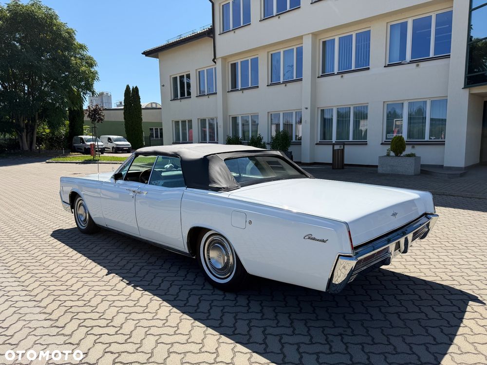 Lincoln Continental - 16