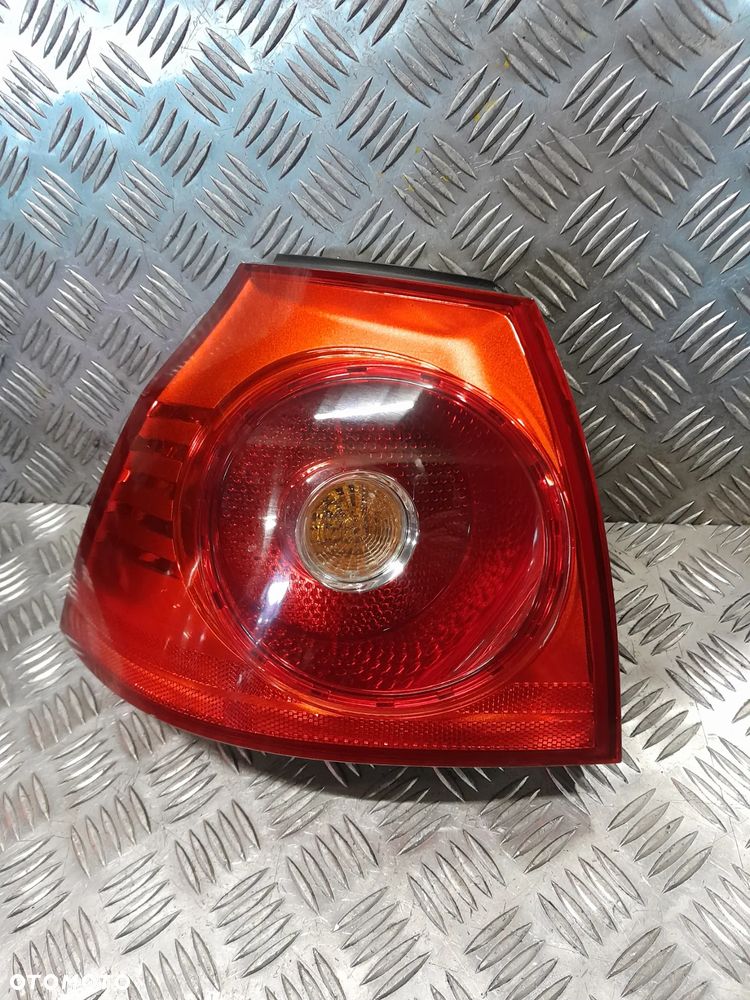 Lampa tylna lewa VW Golf V 03-09r. Europa - 3