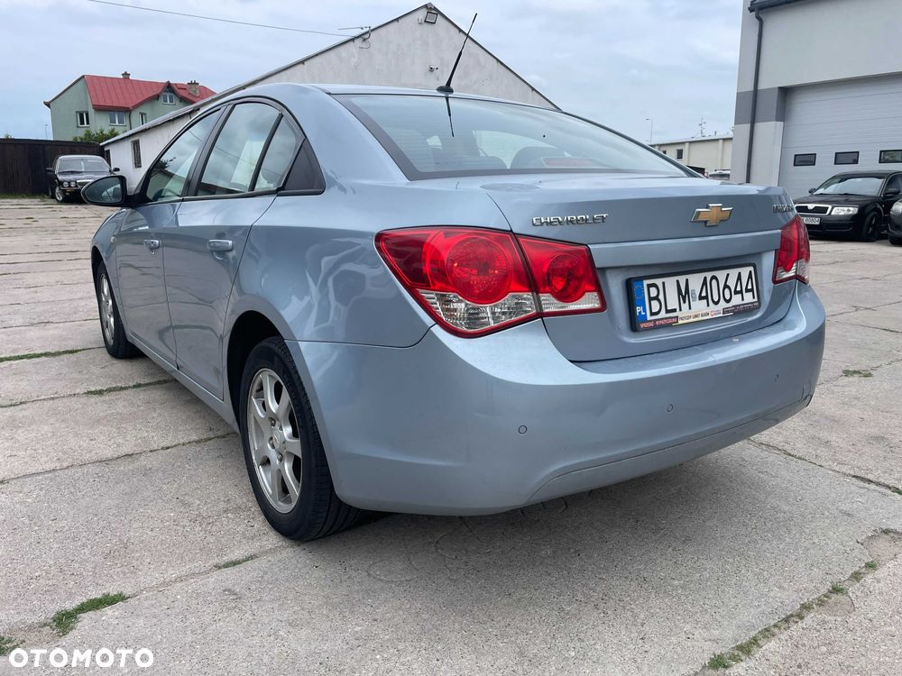 Chevrolet Cruze - 3