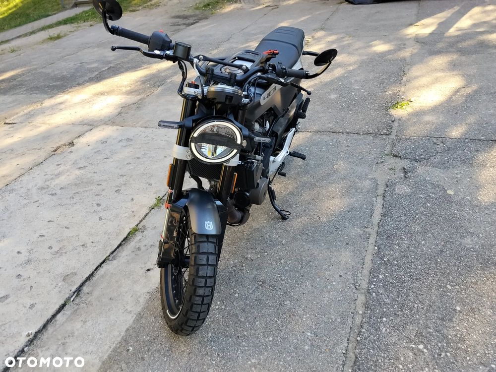 Husqvarna Svartpilen - 6